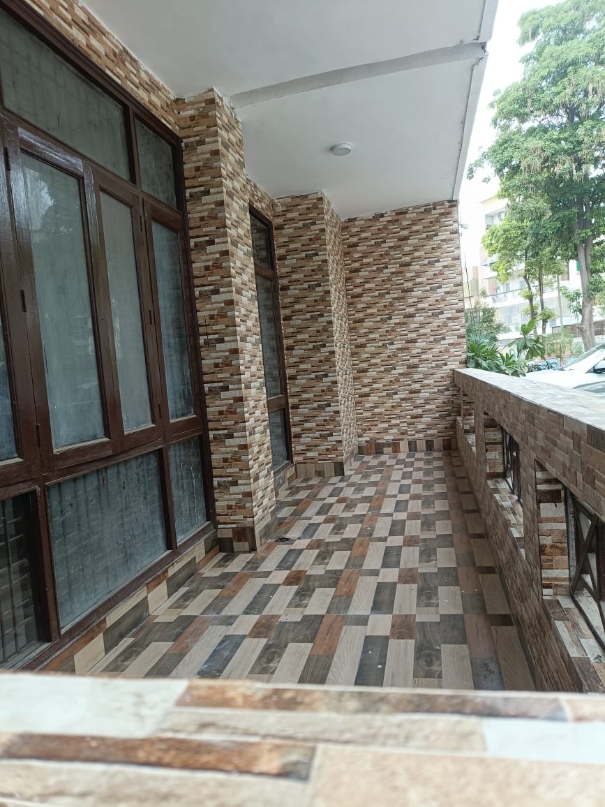 4BHK available for rent in Ardee City Sector-52